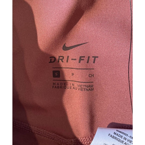 NWT Nike Dri Fit Metallic Leggings Size Small Women’s Pink Mid Rise MSRP $85 - Picture 4 of 10